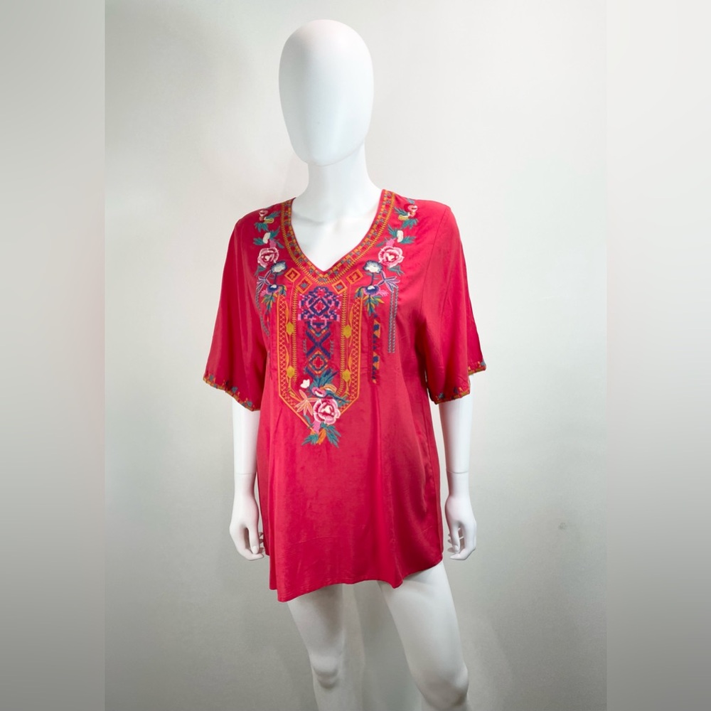 Embroidery shirt Red V-neck Size Small NWT Mexican‎ folk inspired